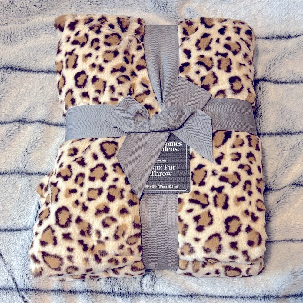 Better Homes And Gardens Leopard Faux Fur Throw